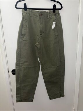 Old Navy Barrel Leg Chino Pants